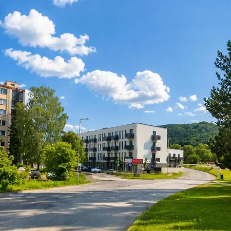 Industrial With Free Parking & Smart Check-in Near Terminal Shopping Center Apartman *